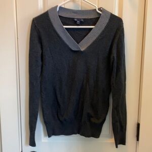 🌟🌟🌟 Gap mens vneck sweater